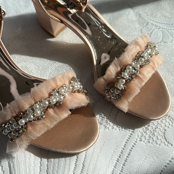 Badgley Mischka Talitha Tulle Trim Block Heel Sandals 7.5 - Picture 2 of 5